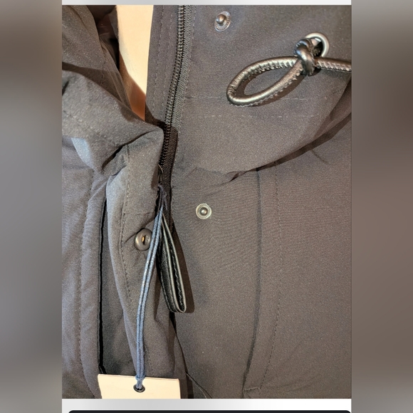 Cole Haan NWT Long Black Puffer Jacket With Hood, Zip Front, Size M - Picture 8 of 11